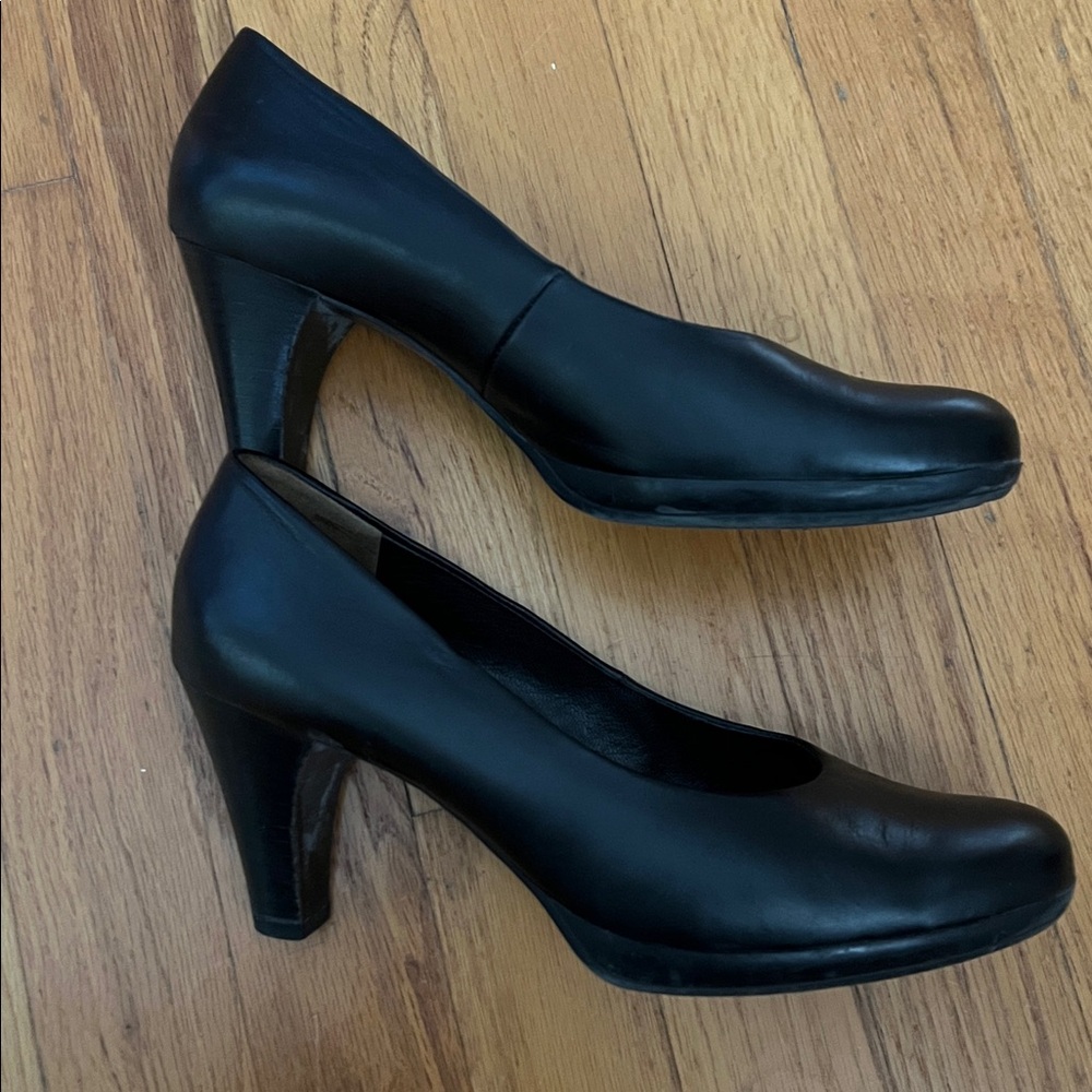 Paul Green Classic Black Pump US 6.5